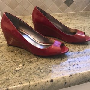 Ann Taylor patent leather wedge heels like new!